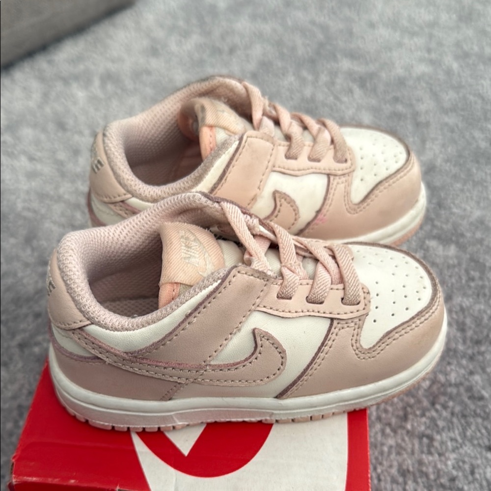 Nike Pink and White Sneakers Classic Comfort